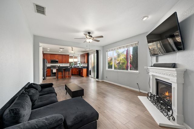 1558 Clear Water Ct, Marysville, CA 95901