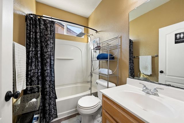 1558 Clear Water Ct, Marysville, CA 95901