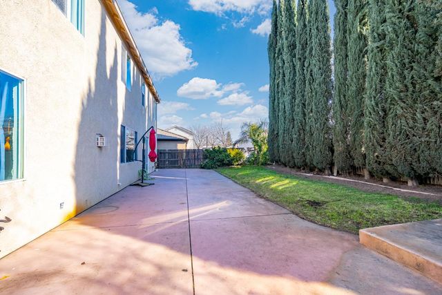 1558 Clear Water Ct, Marysville, CA 95901