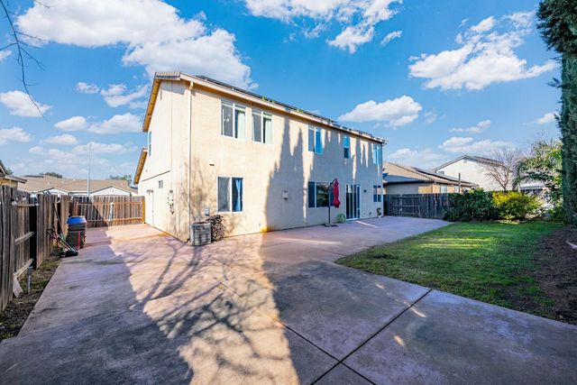 1558 Clear Water Ct, Marysville, CA 95901