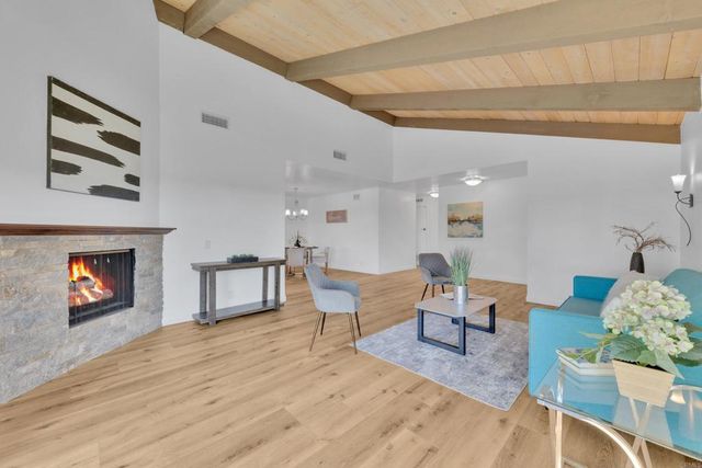 6050 Henderson 9, La Mesa, CA 91942