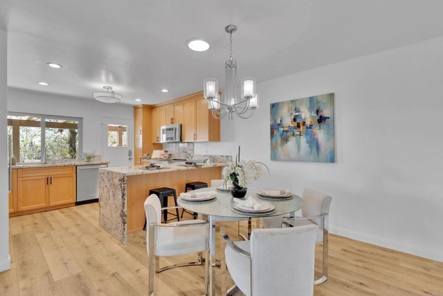 6050 Henderson 9, La Mesa, CA 91942