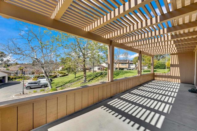 6050 Henderson 9, La Mesa, CA 91942