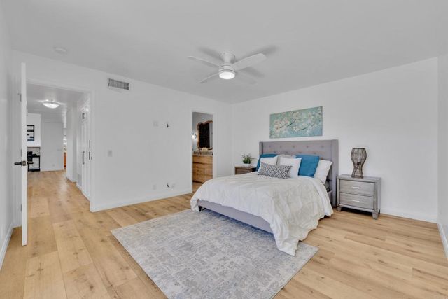 6050 Henderson 9, La Mesa, CA 91942