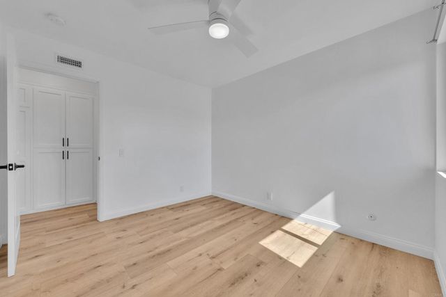 6050 Henderson 9, La Mesa, CA 91942