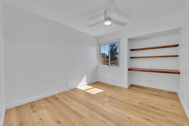 6050 Henderson 9, La Mesa, CA 91942