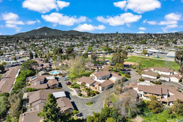 6050 Henderson 9, La Mesa, CA 91942