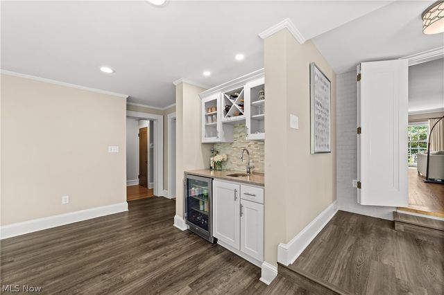 2928 Attleboro Road, Shaker Heights, OH 44120