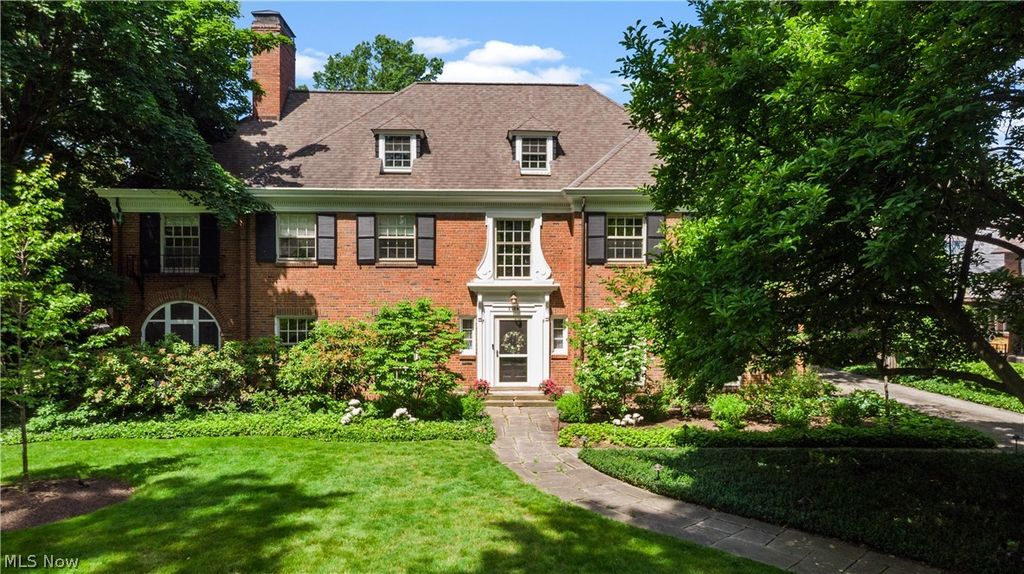 2928 Attleboro Road, Shaker Heights, OH 44120