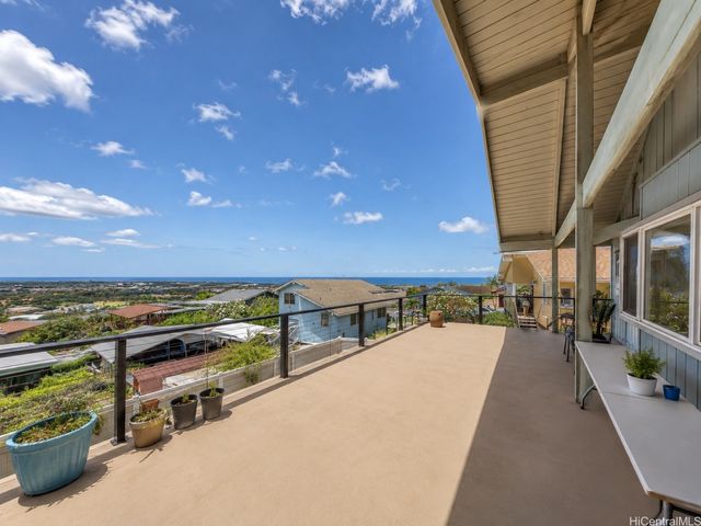 92-528 Uhiuala Street, Kapolei, HI 96707