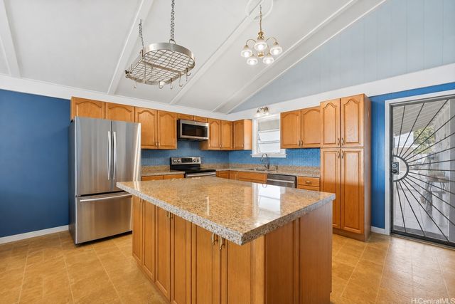 92-528 Uhiuala Street, Kapolei, HI 96707