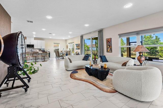 19227 Broad Shore Walk, Loxahatchee, FL 33470