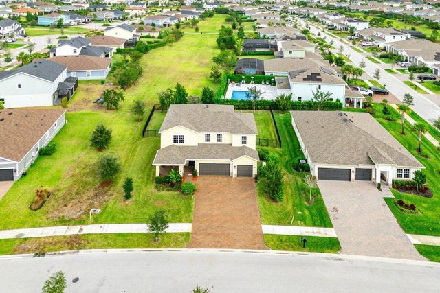 19227 Broad Shore Walk, Loxahatchee, FL 33470