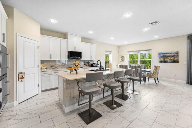 19227 Broad Shore Walk, Loxahatchee, FL 33470