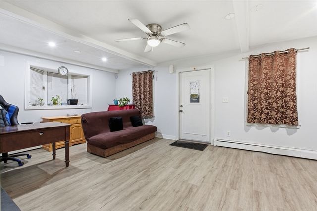 14 Mount Pleasant Ave, Dracut, MA 01826