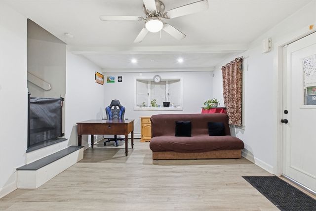 14 Mount Pleasant Ave, Dracut, MA 01826