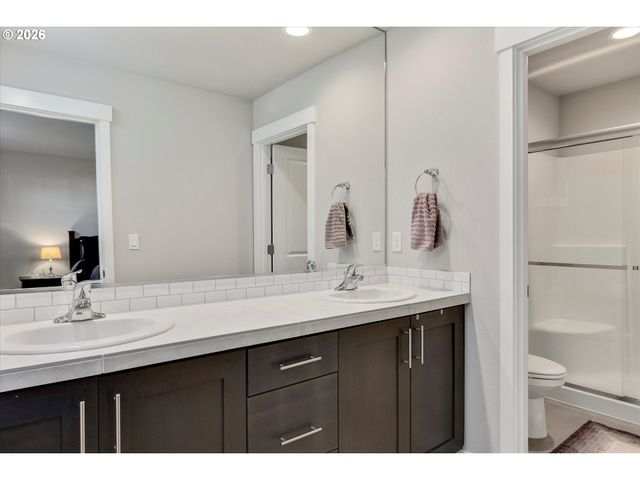 282 W 17TH St, Lafayette, OR 97127