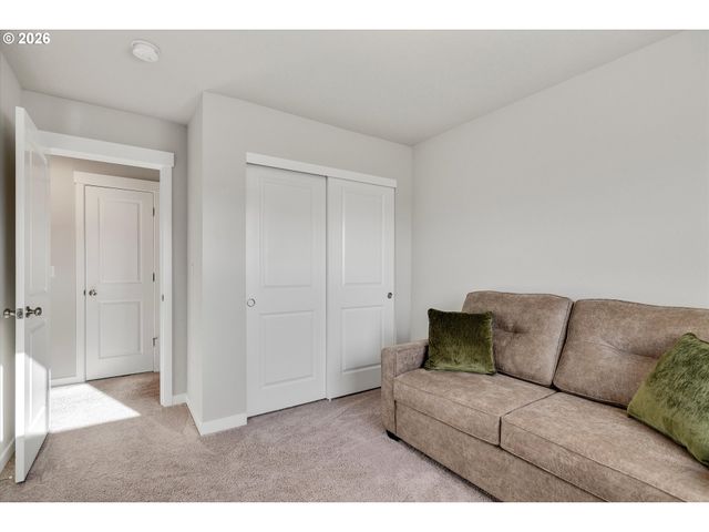 282 W 17TH St, Lafayette, OR 97127