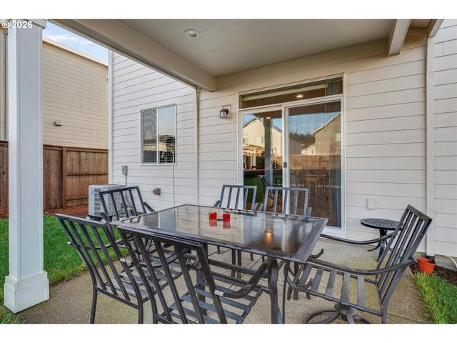 282 W 17TH St, Lafayette, OR 97127