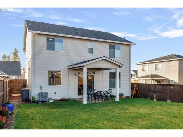 282 W 17TH St, Lafayette, OR 97127
