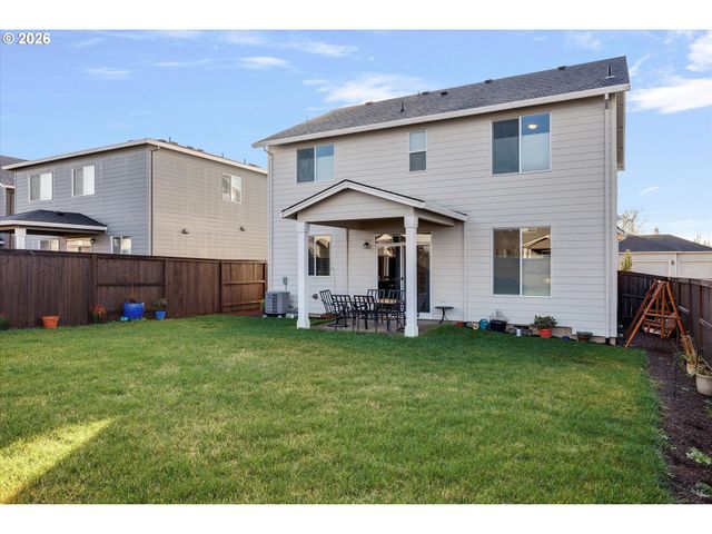 282 W 17TH St, Lafayette, OR 97127