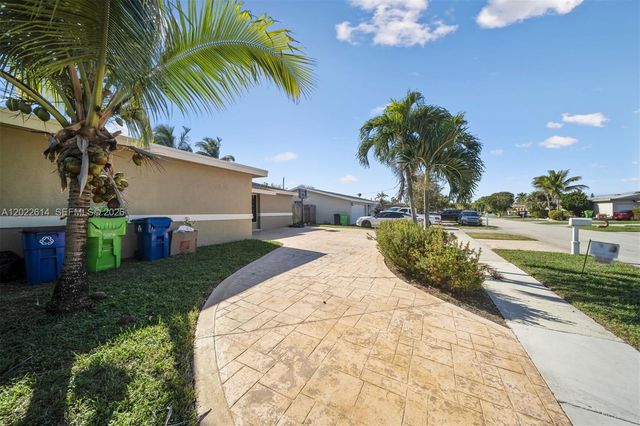 9650 NW 24th St, Sunrise, FL 33322
