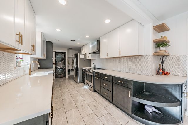 1408 Comanche Court, Arlington, TX 76012