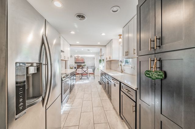 1408 Comanche Court, Arlington, TX 76012