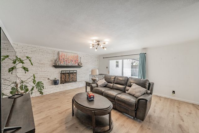 1408 Comanche Court, Arlington, TX 76012