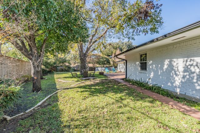 1408 Comanche Court, Arlington, TX 76012