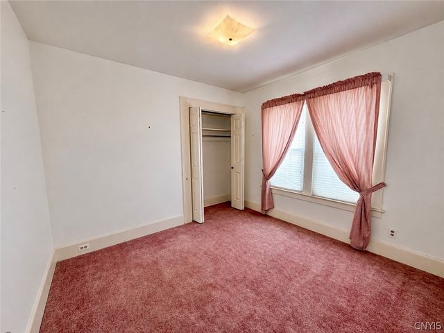 132 Winthrop Road, Syracuse, NY 13206