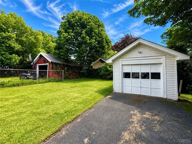 132 Winthrop Road, Syracuse, NY 13206