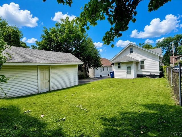 132 Winthrop Road, Syracuse, NY 13206