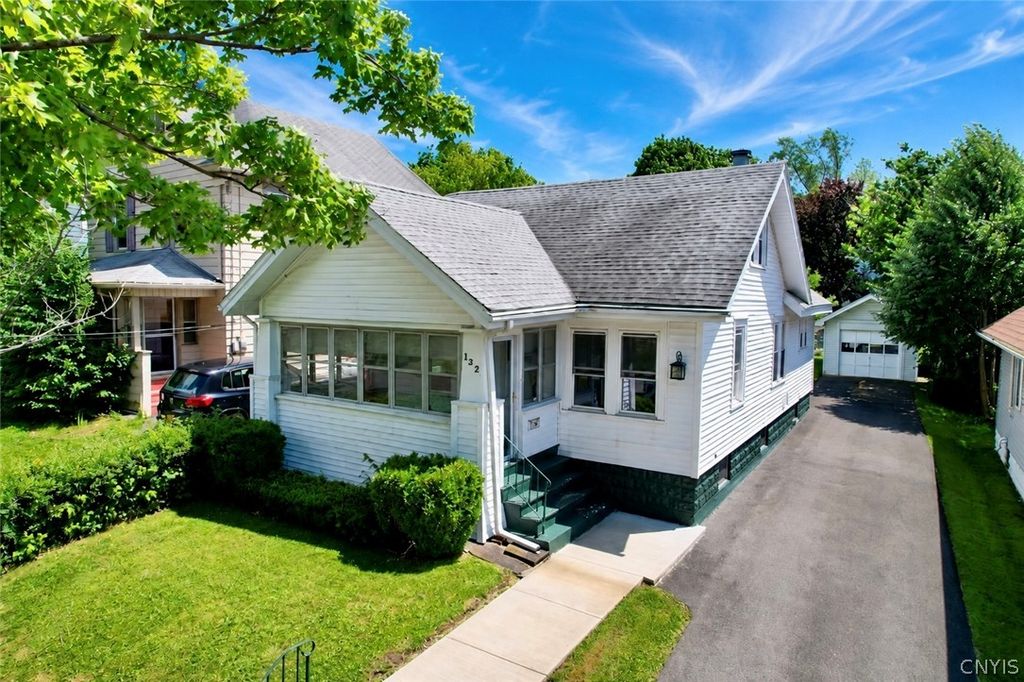 132 Winthrop Road, Syracuse, NY 13206