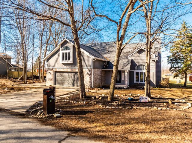 2504 W Sun Valley Parkway, Muncie, IN 47303