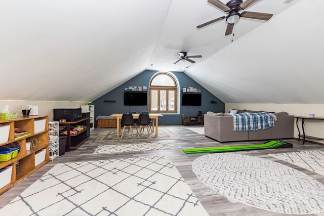 2504 W Sun Valley Parkway, Muncie, IN 47303