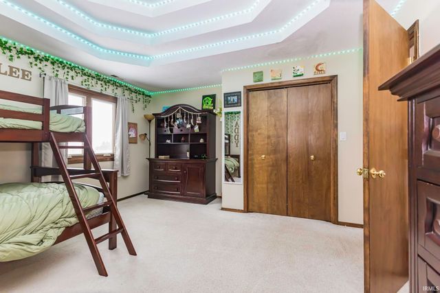 2504 W Sun Valley Parkway, Muncie, IN 47303