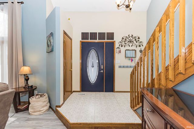 2504 W Sun Valley Parkway, Muncie, IN 47303
