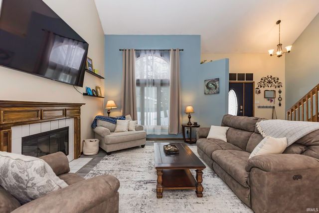 2504 W Sun Valley Parkway, Muncie, IN 47303