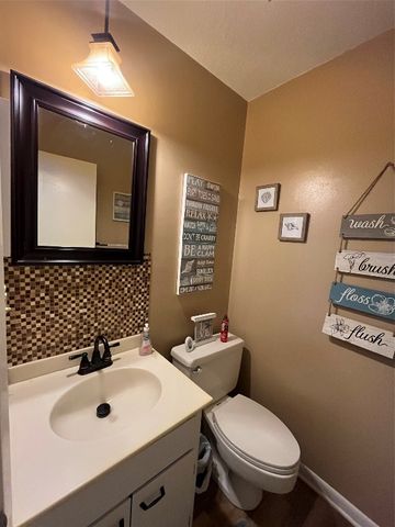 537 MONTROYALE Drive, Erie, PA 16504