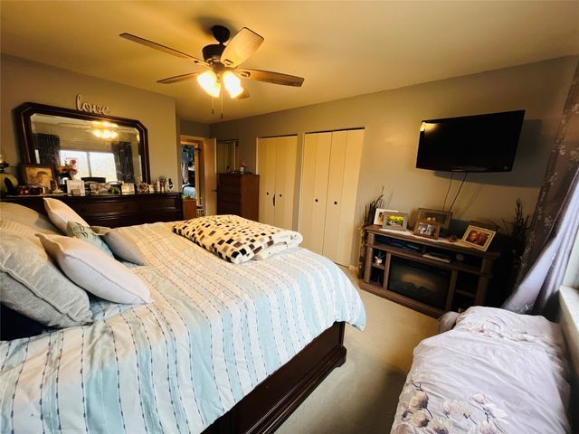 537 MONTROYALE Drive, Erie, PA 16504