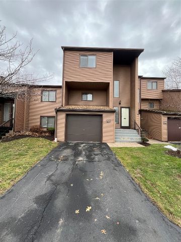 537 MONTROYALE Drive, Erie, PA 16504