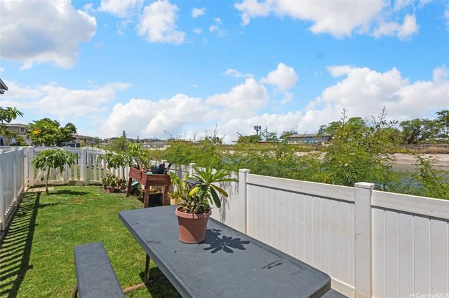 87-176 Maipalaoa Road C8, Waianae, HI 96792
