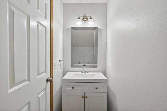 211 Christenson Way NE, Fridley, MN 55432