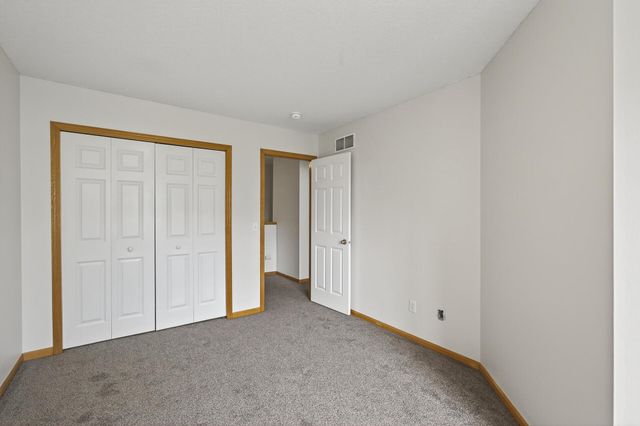 211 Christenson Way NE, Fridley, MN 55432