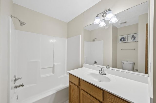 211 Christenson Way NE, Fridley, MN 55432