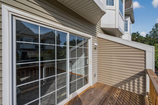 211 Christenson Way NE, Fridley, MN 55432