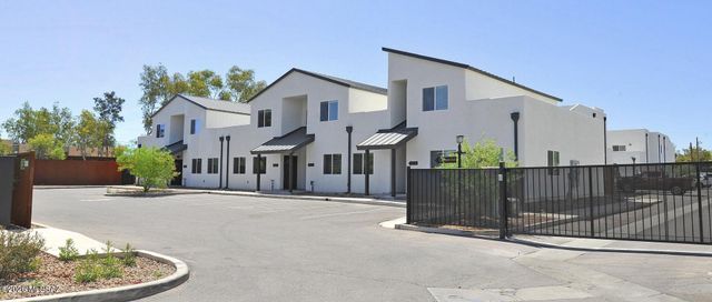 3750 E Mercedes Court, Tucson, AZ 85716