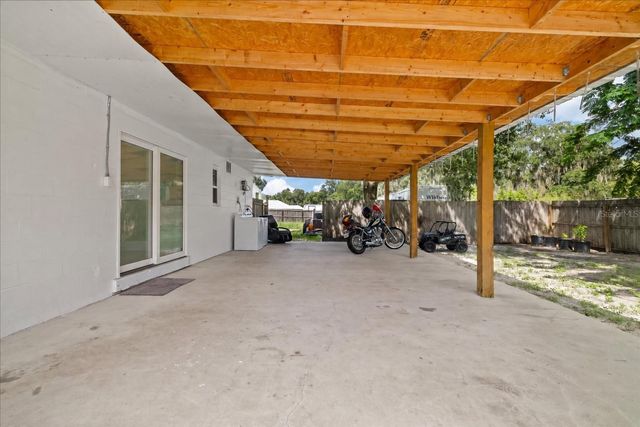 8125 N SOCRUM LOOP ROAD, Lakeland, FL 33809