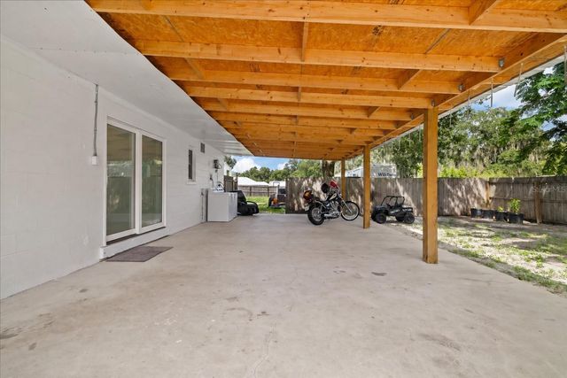 8125 N SOCRUM LOOP ROAD, Lakeland, FL 33809